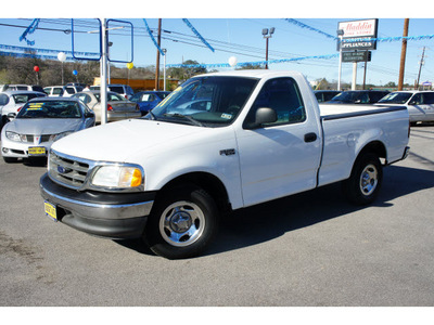 ford f 150 2002 white pickup truck xl gasoline 6 cylinders rear wheel drive 5 speed manual 78654