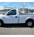 ford f 150 2002 white pickup truck xl gasoline 6 cylinders rear wheel drive 5 speed manual 78654