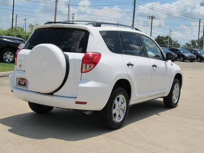 toyota rav4 2008 white suv 4 cylinders automatic with overdrive 77469