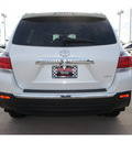 toyota highlander 2012 white suv limited gasoline 6 cylinders all whee drive automatic 77469