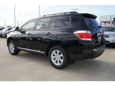 toyota highlander 2012 black suv se gasoline 6 cylinders front wheel drive automatic 77469