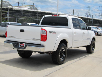 toyota tundra 2006 white sr5 8 cylinders automatic with overdrive 77469