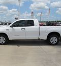 toyota tundra 2008 white sr5 8 cylinders automatic with overdrive 77469