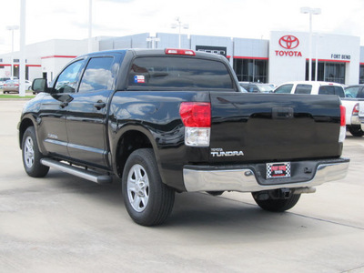 toyota tundra 2010 black grade 8 cylinders automatic with overdrive 77469