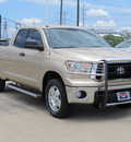 toyota tundra 2010 tan sr5 8 cylinders automatic with overdrive 77469