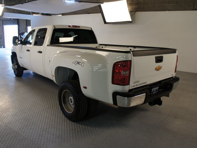 chevrolet silverado 3500hd 2011 white work truck diesel 8 cylinders 4 wheel drive automatic 75219