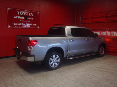 toyota tundra 2011 silver sr5 gasoline 8 cylinders 2 wheel drive automatic 76116