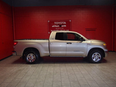 toyota tundra 2008 tan sr5 gasoline 8 cylinders 4 wheel drive automatic 76116