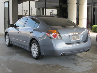 nissan altima 2010 gray sedan 2 5 s gasoline 4 cylinders front wheel drive shiftable automatic 77477