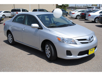 toyota corolla 2011 silver sedan le gasoline 4 cylinders front wheel drive automatic 78572