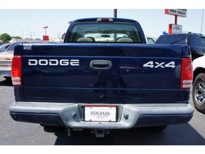 dodge dakota 2002 blue sport gasoline 8 cylinders 4 wheel drive automatic 76543