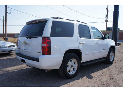 chevrolet tahoe 2009 white suv lt xfe flex fuel 8 cylinders 2 wheel drive automatic 79119