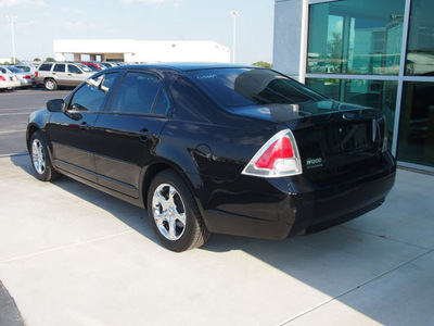 ford fusion 2006 black sedan i4 se gasoline 4 cylinders front wheel drive automatic 76234