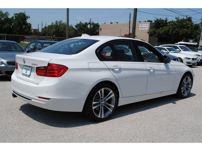 bmw 3 series 2012 white sedan 328i gasoline 4 cylinders rear wheel drive automatic 77002