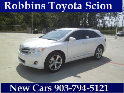 toyota venza 2013 white le gasoline 6 cylinders front wheel drive automatic 75569