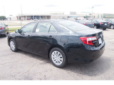 toyota camry 2012 gray sedan le 4 cylinders automatic 77074