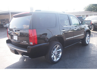 cadillac escalade 2013 black suv platinum edition 8 cylinders automatic 77074