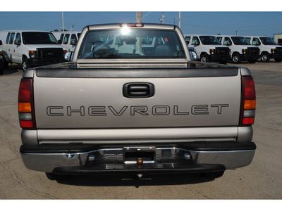 chevrolet silverado 1500 2000 lt  gray pickup truck gasoline v6 rear wheel drive automatic with overdrive 77539