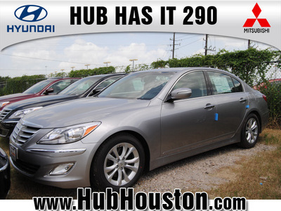 hyundai genesis 2012 gray sedan gasoline 6 cylinders rear wheel drive autostick 77065