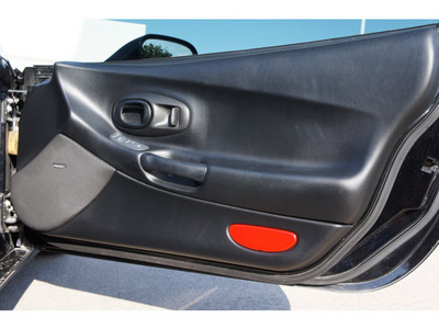 chevrolet corvette 2000 black hatchback gasoline v8 rear wheel drive automatic 77094