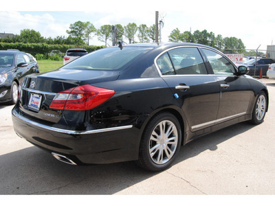 hyundai genesis 2012 blk noir pearl sedan gasoline 8 cylinders rear wheel drive autostick 77065