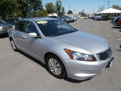 honda accord 2009 silver sedan lx gasoline 4 cylinders front wheel drive automatic 13502