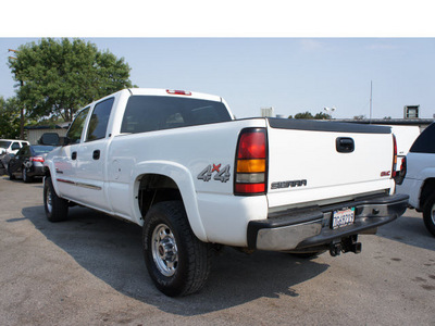 gmc sierra 2500hd 2004 white sle 8 cylinders automatic with overdrive 95678