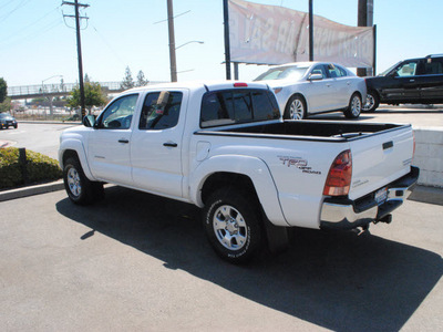 toyota tacoma 2007 white prerunner v6 gasoline 6 cylinders rear wheel drive automatic 91010