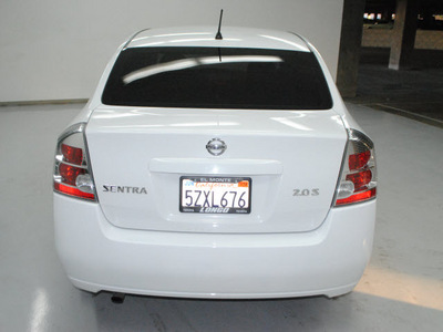 nissan sentra 2007 white sedan 2 0 gasoline 4 cylinders front wheel drive automatic 91731