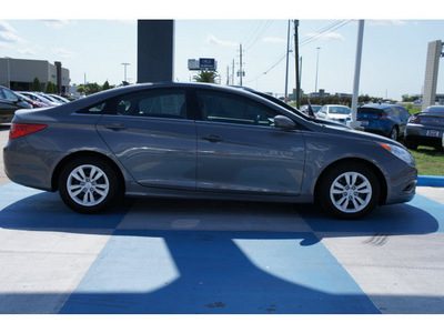 hyundai sonata 2011 dk  gray sedan gls gasoline 4 cylinders front wheel drive automatic 77094