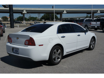 chevrolet malibu 2012 white sedan lt flex fuel 4 cylinders front wheel drive shiftable automatic 77074