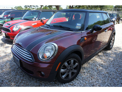 mini cooper 2009 dk  red hatchback gasoline 4 cylinders front wheel drive automatic 78729