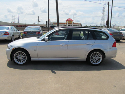 bmw 3 series 2011 gray wagon 328xi gasoline 6 cylinders all whee drive shiftable automatic 77074