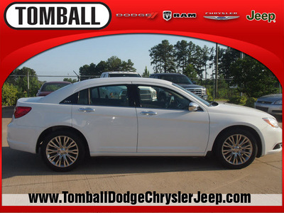 chrysler 200 2013 sedan limited flex fuel 6 cylinders front wheel drive automatic 77375