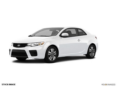 kia forte koup 2013 white coupe ex gasoline 4 cylinders front wheel drive 6 speed automatic 77471