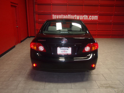 toyota corolla 2009 black sedan gasoline 4 cylinders front wheel drive automatic 76116