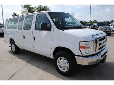 ford e 350 2008 white wagon gasoline 8 cylinders rear wheel drive automatic with overdrive 77539