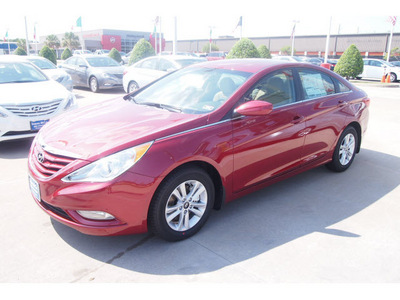 hyundai sonata 2013 dk  red sedan gls gasoline 4 cylinders front wheel drive automatic 77074