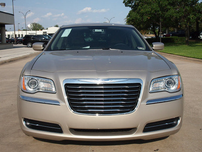 chrysler 300 2012 beige sedan gasoline 6 cylinders rear wheel drive automatic 76011