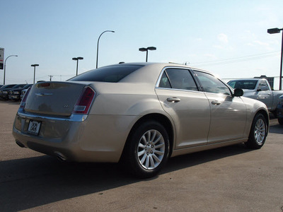 chrysler 300 2012 beige sedan gasoline 6 cylinders rear wheel drive automatic 76011