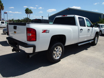 chevrolet silverado 3500hd 2013 white lt diesel 8 cylinders 4 wheel drive automatic 78114