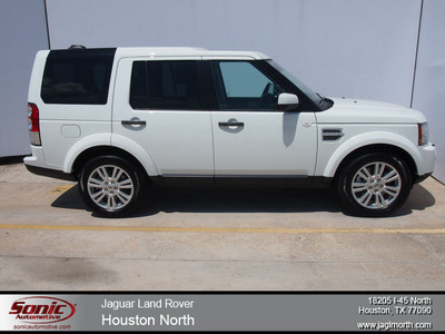 land rover lr4 2012 white suv gasoline 8 cylinders 4 wheel drive automatic 77090