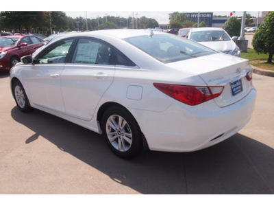 hyundai sonata 2013 white sedan gls gasoline 4 cylinders front wheel drive automatic 77074