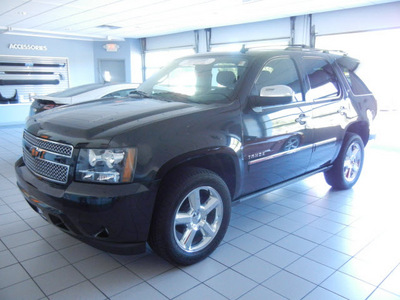chevrolet tahoe 2011 black suv ltz navi dvd flex fuel 8 cylinders 4 wheel drive automatic with overdrive 55391