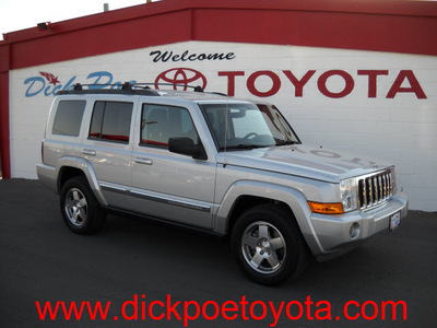 jeep commander 2010 silver suv sport gasoline 6 cylinders 4 wheel drive automatic 79925