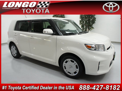 scion xb 2012 white wagon gasoline 4 cylinders front wheel drive not specified 91731