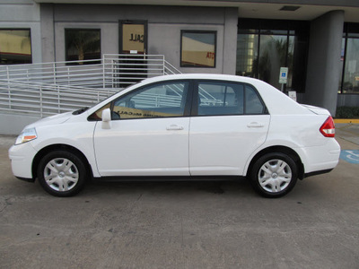 nissan versa 2011 white sedan 1 8 s gasoline 4 cylinders front wheel drive automatic with overdrive 77074