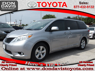 toyota sienna 2012 silver van le 8 passenger gasoline 6 cylinders front wheel drive automatic 76011