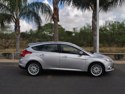 ford focus 2012 silver hatchback sel flex fuel 4 cylinders front wheel drive automatic 78550