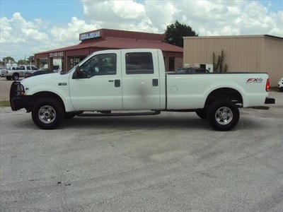ford f 350 super duty 2004 white pickup truck xlt gasoline 10 cylinders 4 wheel drive automatic with overdrive 77037